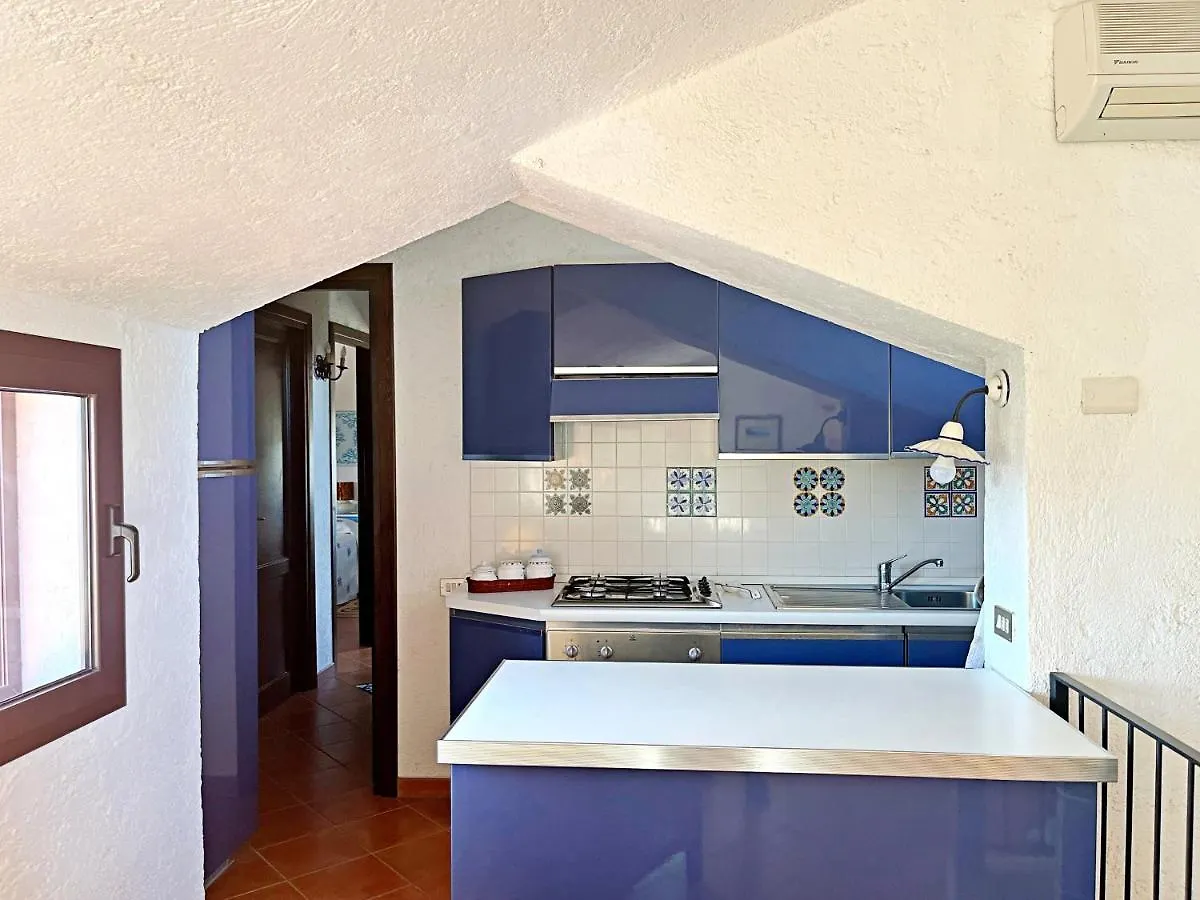 Domomea - Le Ginestre Villa Porto Istana